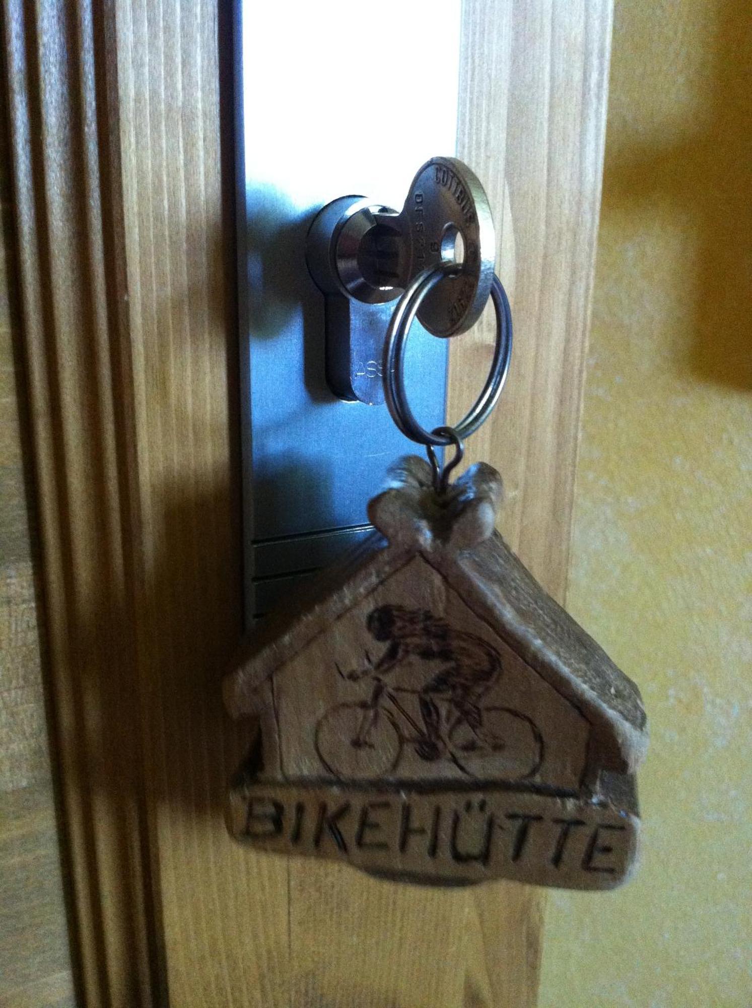 Ferienhaus Bikehuette Rehnhaeusl Гайзинг Номер фото